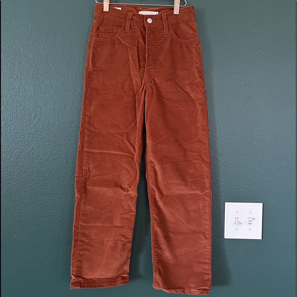 Levi’s Ribcage Straight Ankle Jeans in Tortoise Shell Moleskin